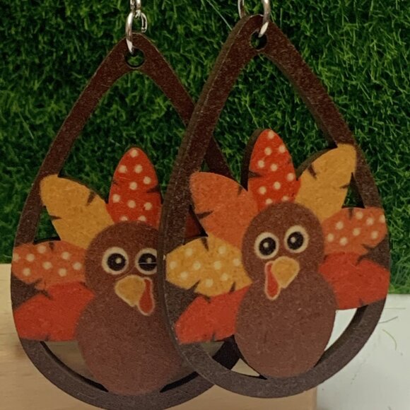 Turkey Earring, Fall Earring, Thanksgiving Earring, Pilgrim Earring, Gif… - Picture 3 of 6